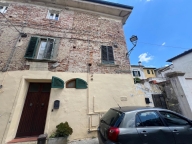 appartamento in vendita a Santa Maria a Monte