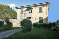 Visualizza le foto dell'immobile