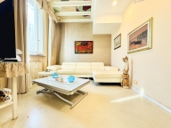 Visualizza le foto dell'immobile