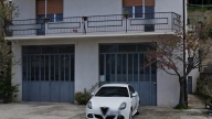 Visualizza le foto dell'immobile