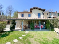 Visualizza le foto dell'immobile