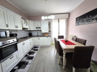 Visualizza le foto dell'immobile