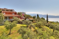 Visualizza le foto dell'immobile