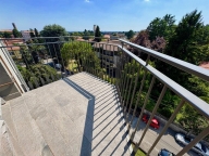 Visualizza le foto dell'immobile