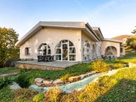 Visualizza le foto dell'immobile