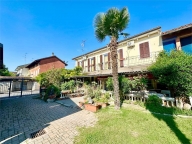 Visualizza le foto dell'immobile