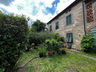Visualizza le foto dell'immobile