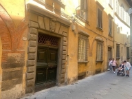 negozio in vendita a Lucca in zona Centro Città