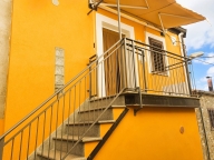 Visualizza le foto dell'immobile