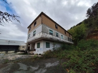 Visualizza le foto dell'immobile