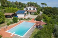 Visualizza le foto dell'immobile