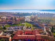 Visualizza le foto dell'immobile