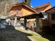 Visualizza le foto dell'immobile