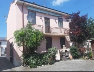 Visualizza le foto dell'immobile