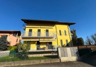 Visualizza le foto dell'immobile