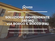 Visualizza le foto dell'immobile