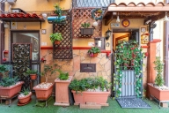 Visualizza le foto dell'immobile