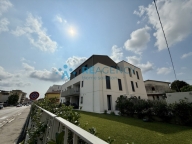 Visualizza le foto dell'immobile