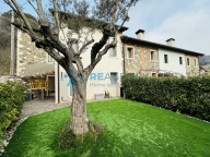 Visualizza le foto dell'immobile