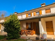 Visualizza le foto dell'immobile