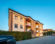 Visualizza le foto dell'immobile