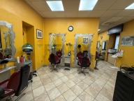 Visualizza le foto dell'immobile