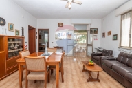 Visualizza le foto dell'immobile Visualizza le foto dell'immobile