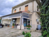 Visualizza le foto dell'immobile