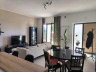 Visualizza le foto dell'immobile