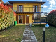 Visualizza le foto dell'immobile