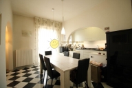 Vai alla scheda immobile Vai alla scheda immobile