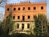 Visualizza le foto dell'immobile