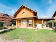 Visualizza le foto dell'immobile