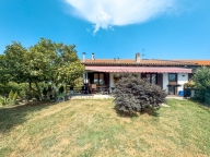 Visualizza le foto dell'immobile