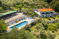 Visualizza le foto dell'immobile