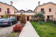 Visualizza le foto dell'immobile