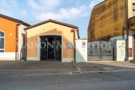 Visualizza le foto dell'immobile