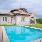 Visualizza le foto dell'immobile