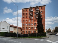 Visualizza le foto dell'immobile