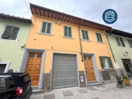 Visualizza le foto dell'immobile