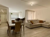 Visualizza le foto dell'immobile Visualizza le foto dell'immobile