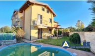 Visualizza le foto dell'immobile