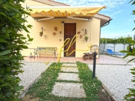 casa semindipendente in vendita a Cecina