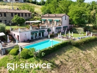 Visualizza le foto dell'immobile