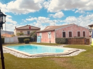 Visualizza le foto dell'immobile