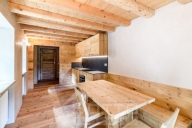 Visualizza le foto dell'immobile