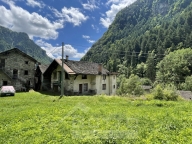 Visualizza le foto dell'immobile