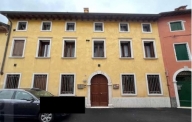 Visualizza le foto dell'immobile
