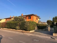 Vai alla scheda immobile Vai alla scheda immobile