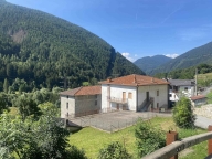 Visualizza le foto dell'immobile